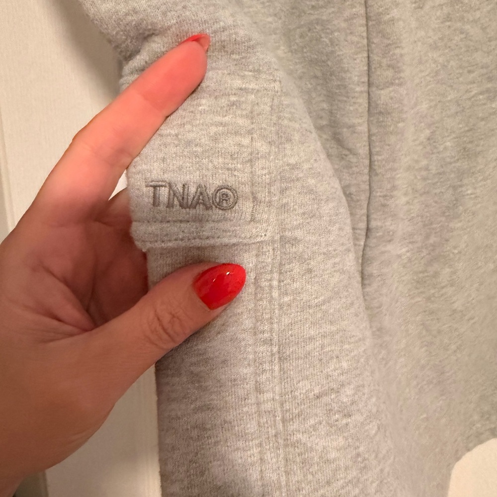Aritzia TNA Gray Athletic Shorts - Picture 8 of 10